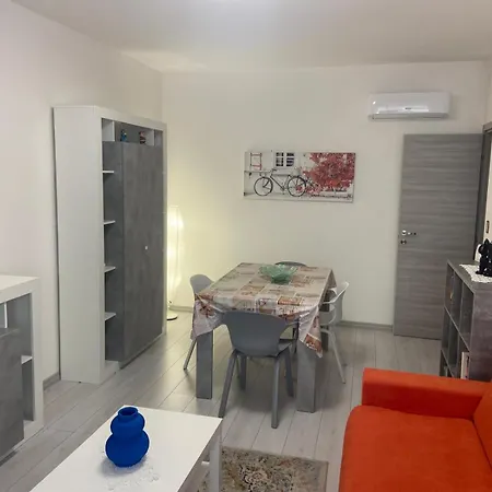 Luly House
